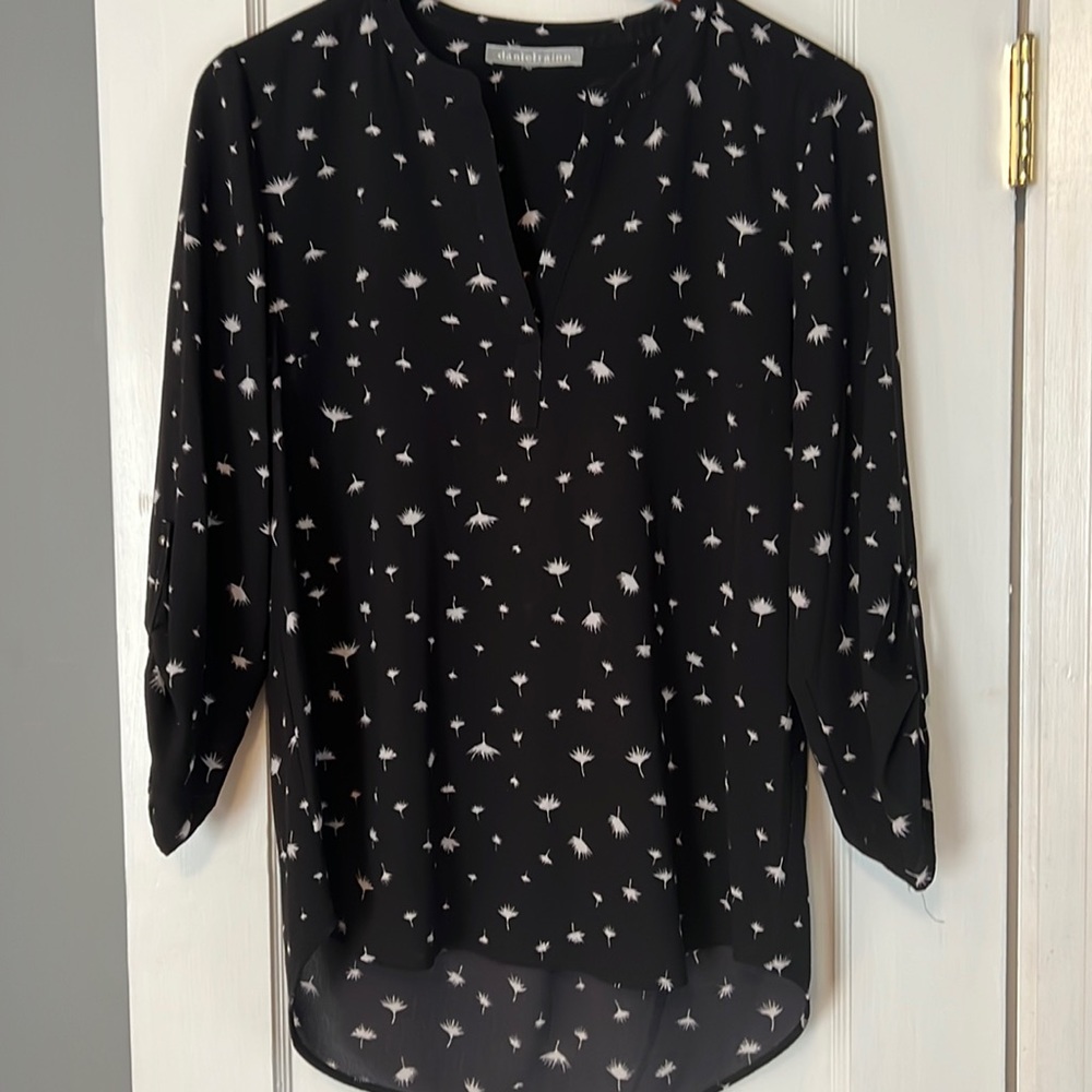 Perfect top for work wear!